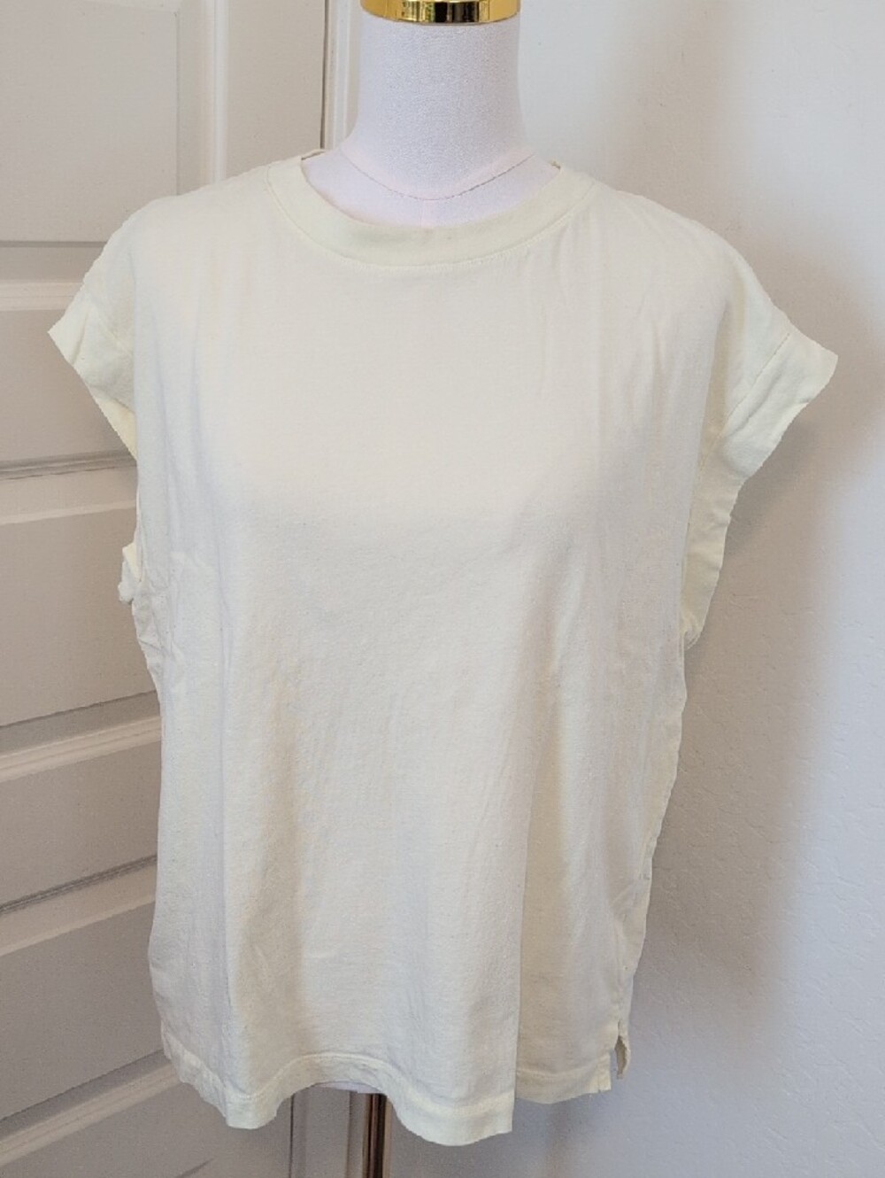 🌈A NEW DAY Cap Sleeve Top Light Butter Yellow Size XXL